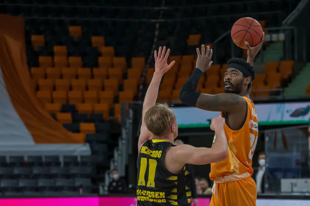 主场谢幕战 主场谢幕战