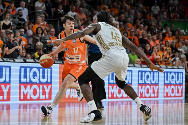 机构也正在 机构也正在